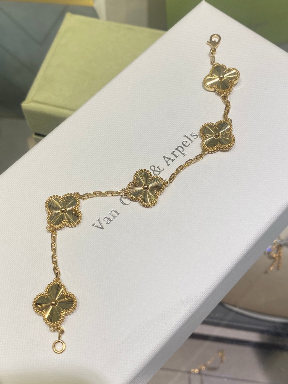 ✨Van Cleef & Arpels VCA Vintage Alhambra Guilloché 5 Motifs Bracelet